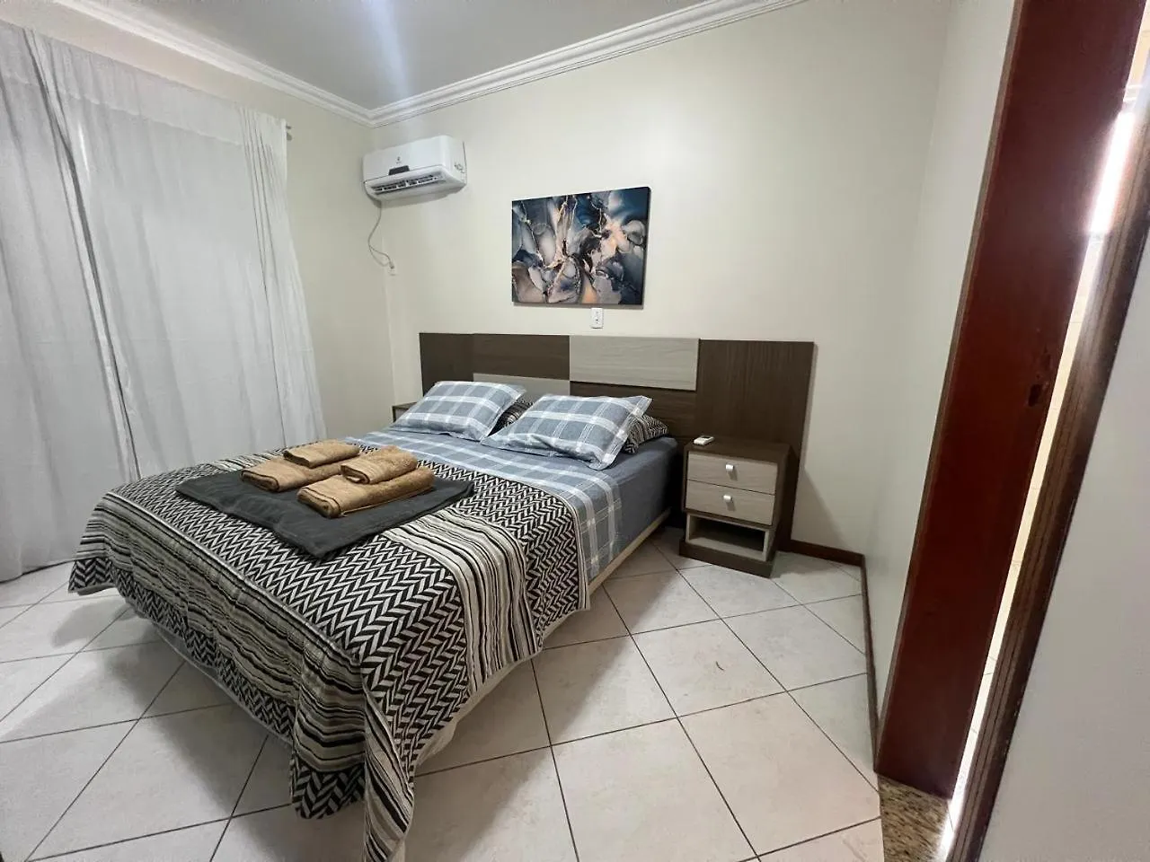 Apartamento Lindo E Confortavel A 80 Mt Da Praia De Bombas Бомбиньяс 0*,  Бразилия